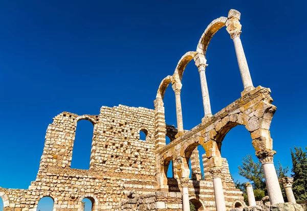 Ruinerna av det umayyadiska citadellet på Anjar. Beqaa Valley, Libanon — Stockfoto