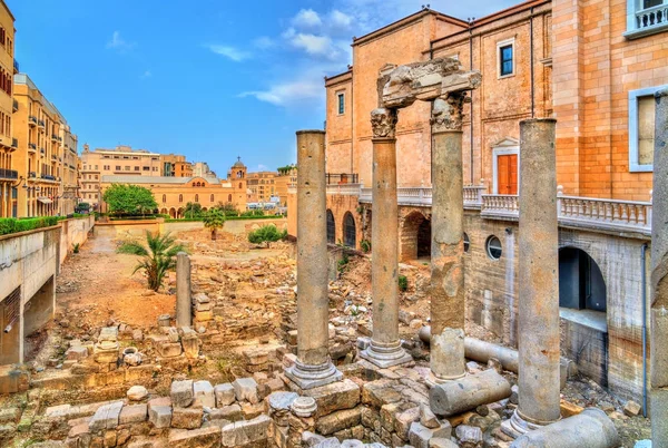 Roman Columns of a basilica near the Forum of Berytus. Beirut, Lebanon — Stock Photo, Image
