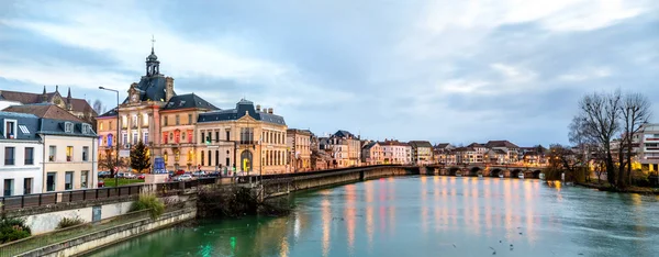 Panorama miasta Meaux z rzeką Marne we Francji — Zdjęcie stockowe