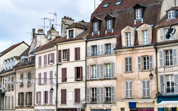 Meaux, Paris bölgesindeki tipik Fransız binaları — Stok fotoğraf