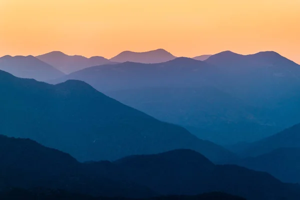 Západ slunce nad horami v jižním Mexiku — Stock fotografie