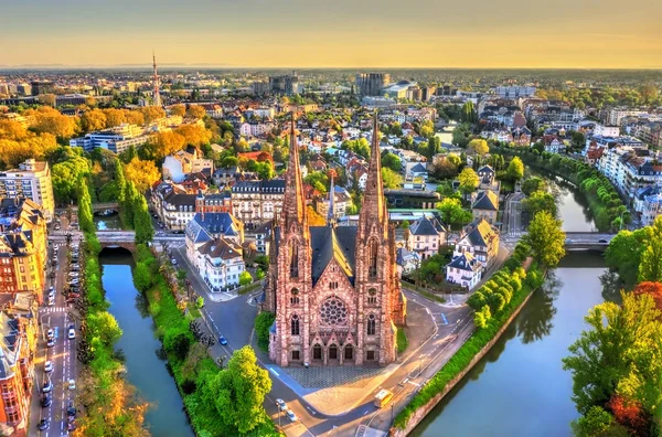 Kostel svatého Pavla ve Štrasburku-Alsasko, Francie — Stock fotografie