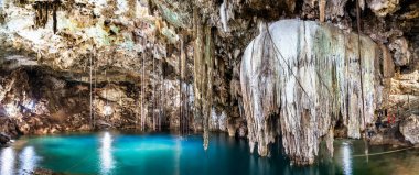 Cenote Samula in Yucatan, Meksika