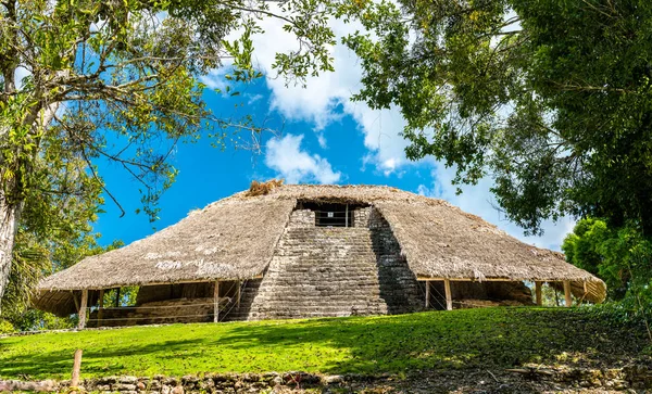 Ruinas mayas en Kohunlich en México — Foto de Stock