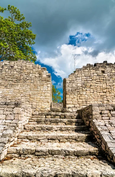 Руины майя в Кохунлихе в Мексике — стоковое фото