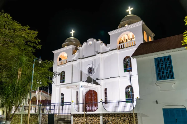 Nuestra senora de Los Remedios Church in Flores, Gwatemala — Zdjęcie stockowe