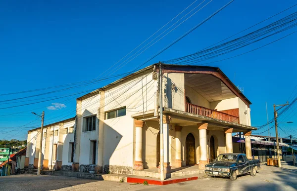 Casas tradicionales en Flores, Guatemala — Foto de Stock