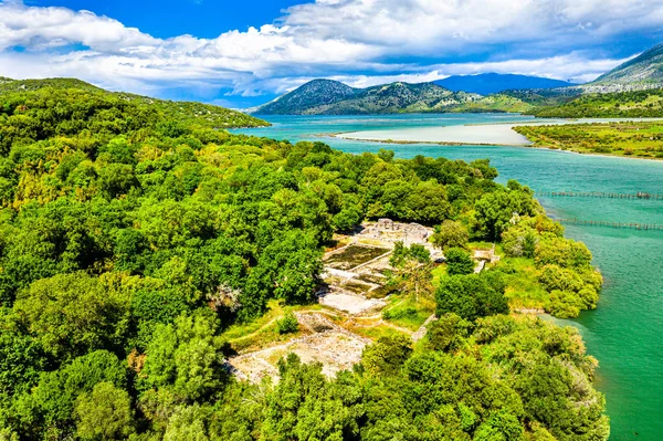 Pemandangan udara situs arkeologi Butrint di Albania — Stok Foto