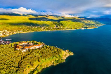 Plaosnik, Kuzey Makedonya'nın Ohri kentinde bir arkeolojik alan ve kutsal yer