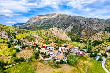 Kahta Yeni Kale kalesi yakınlarındaki Kocahisar Köyü, Türkiye