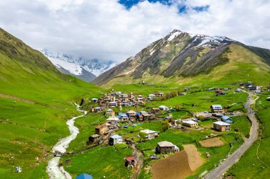 Yukarı Svaneti, Gürcistan 'daki Ushguli köyü