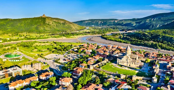 Catedral de Svetitskhoveli y Monasterio de Jvari en Mtskheta, Georgia —  Fotos de Stock