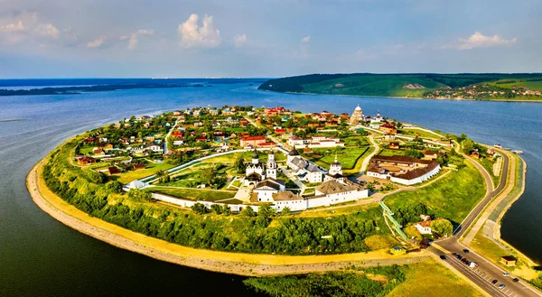 Staden-ön Sviyazhsk i Ryssland — Stockfoto