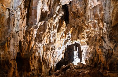 İtalya'da Grotta Gigante, dünyanın en büyük gösteri mağaralarından biri