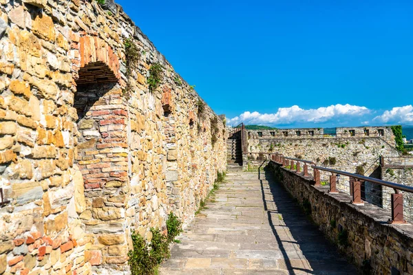 Замок Сан-Джусто в Триесте, Италия — стоковое фото
