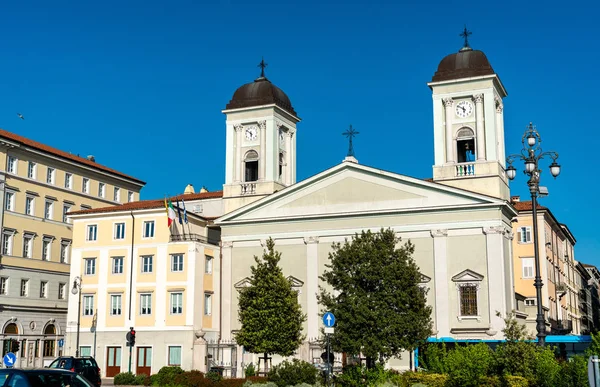 Grekisk-ortodoxa kyrkan Saint Nicholas i Trieste, Italien — Stockfoto