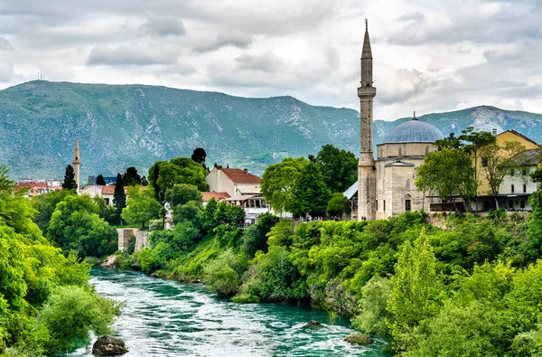 Mešita Koski Mehmed Paša v Mostaru v Bosně a Hercegovině — Stock fotografie