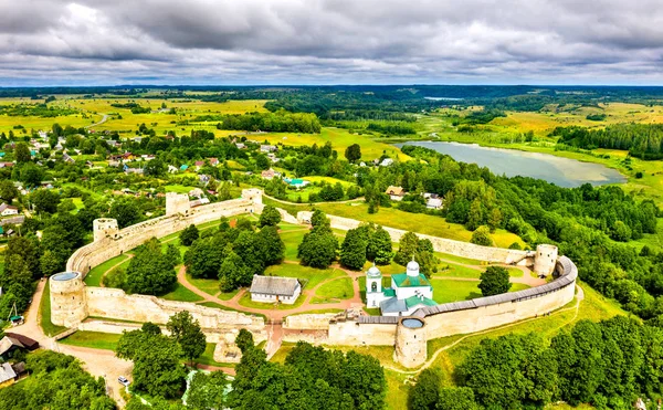 俄罗斯普斯科夫州的伊兹博尔斯克要塞 — 图库照片
