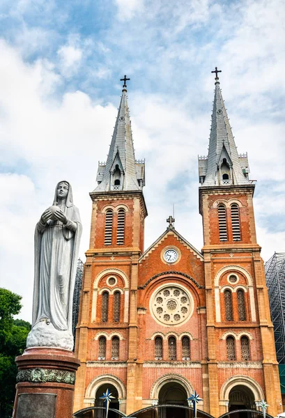 Catedral de Notre-Dame Basílica de Saigão no Vietnã — Fotografia de Stock
