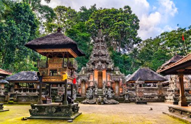 Pura Dalem Agung Padangtegal Tapınağı Bali Monkey Forest Sanctuary at, Endonezya