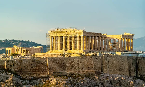 Kilátás nyílik a Parthenon Athénban, Görögországban — Stock Fotó