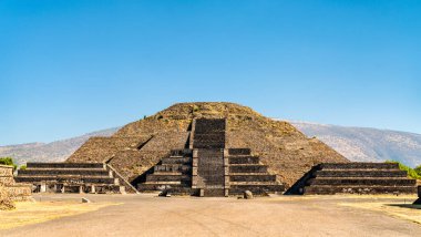 Meksika 'daki Teotihuacan' da Ay Piramidi