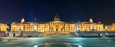 Londra 'daki Trafalgar Meydanı' ndaki Ulusal Galeri, İngiltere