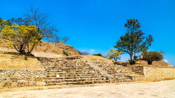 Monte Alban sítio arqueológico em Oaxaca, México — Fotografia de Stock
