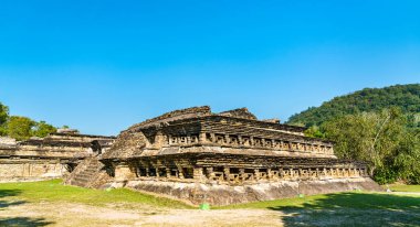 El Tajin Piramidi, Meksika 'da Kolombiya öncesi bir arkeoloji alanı.