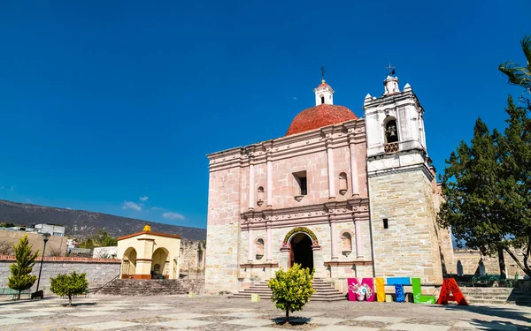 メキシコのミトラにあるサン・パブロ教会 — ストック写真