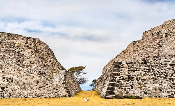 Xochicalco sítio arqueológico no México — Fotografia de Stock