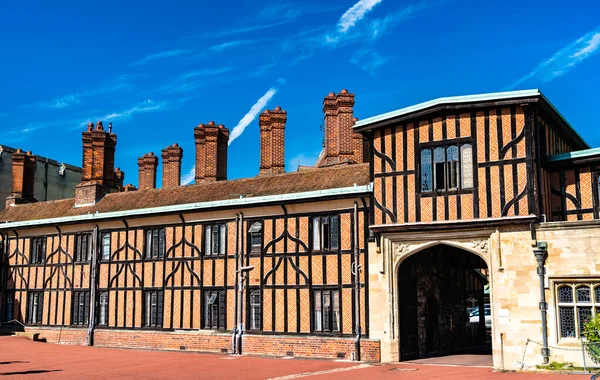 Casa de meia-madeira no Castelo de Windsor, Inglaterra — Fotografia de Stock