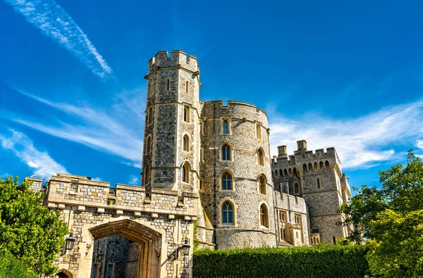 St. Georges Gate with King Edward III Tower at Windsor Castle in England — Stock Photo, Image