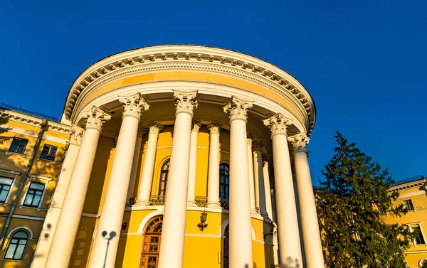 Το Παλάτι του Οκτωβρίου στο Κίεβο, Ουκρανία — Φωτογραφία Αρχείου