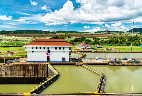 Miraflores Locks on the Panama Canal — Stock Photo, Image