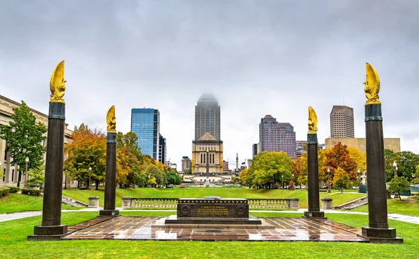 Indianapolis 'teki Amerikan Lejyon Alışveriş Merkezi