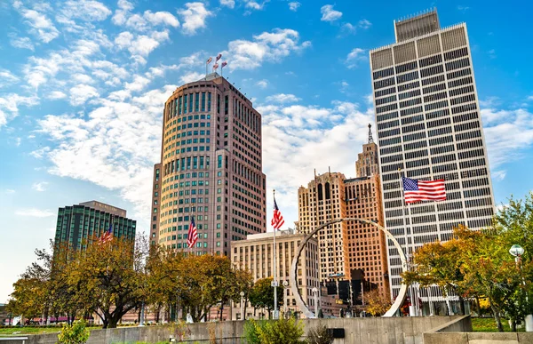 Centrala Detroit från Hart Plaza. Förenta staterna — Stockfoto