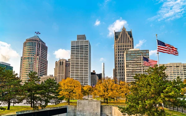 Downtown Detroit from Hart Plaza. USA — Stock Photo, Image