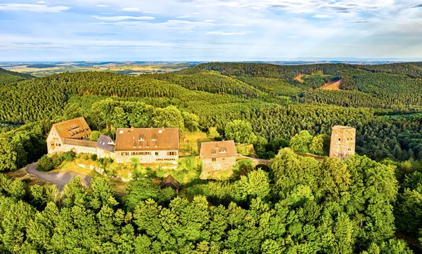 Vosges Dağlarındaki Hunebourg Şatosu - Bas-Rhin, Alsace, Fransa — Stok fotoğraf