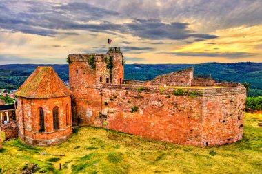 Vosges Dağlarındaki Lichtenberg Şatosu - Bas-Rhin, Alsace, Fransa