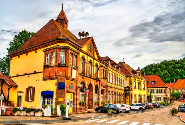 Gemeentehuis van la Petite-Pierre - Alsace, Frankrijk — Stockfoto