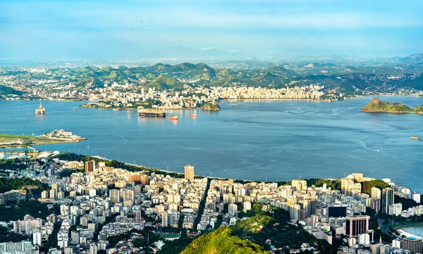 Cityscape του Ρίο ντε Τζανέιρο και Niteroi στη Βραζιλία — Φωτογραφία Αρχείου