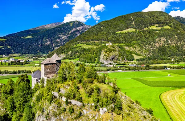 Châteaux Reifenstein et Sprechenstein au Tyrol du Sud, Italie — Photo