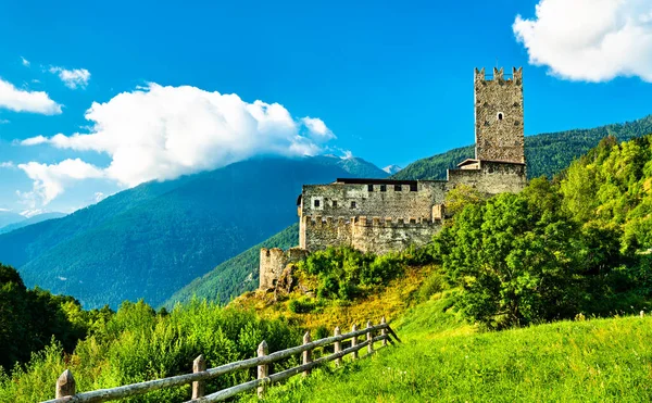 이탈리아 남부 티롤에 있는 푸르 스텐 부르크 성 — 스톡 사진
