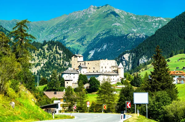 Castelo de Naudersberg em Nauders, Áustria — Fotografia de Stock