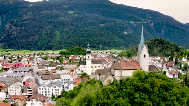 Kostely v Domatu, kanton Grisons ve Švýcarsku — Stock video