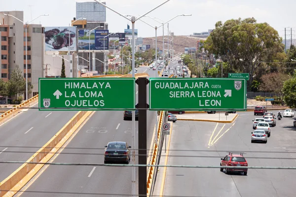 サンルイスポトシの街路標識 メキシコ — ストック写真