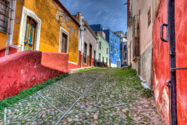 Guanajuato Alleyway, Meksika