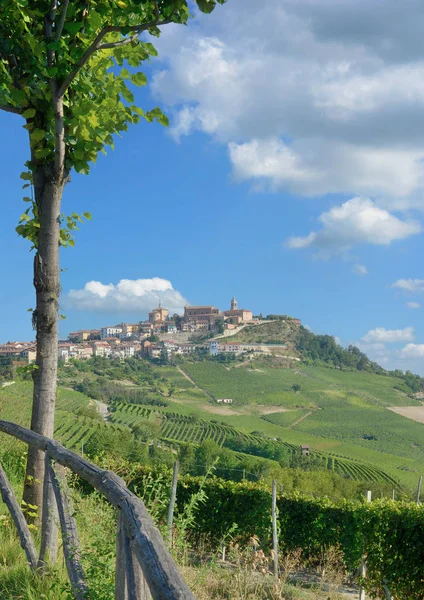 Idyllische Wijn Dorp Van Morra Piemonte Buurt Van Asti Italië — Stockfoto