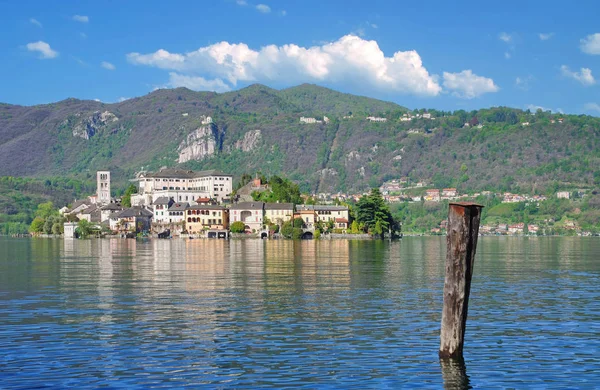 Isola San Giulio, Lago Orta, Itália — Fotografia de Stock